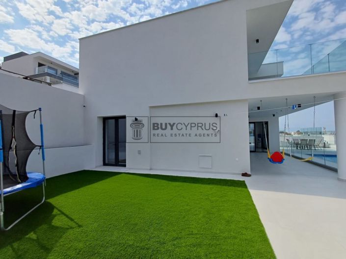 Image No.34-4 Bed Villa for sale