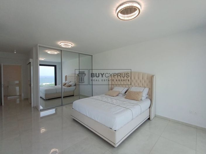 Image No.42-4 Bed Villa for sale