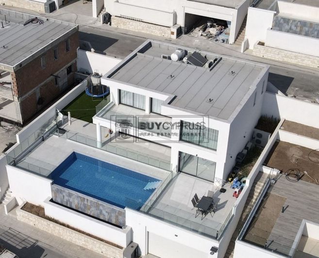 Image No.69-4 Bed Villa for sale