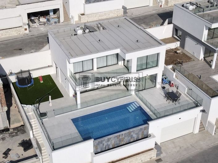 Image No.70-4 Bed Villa for sale