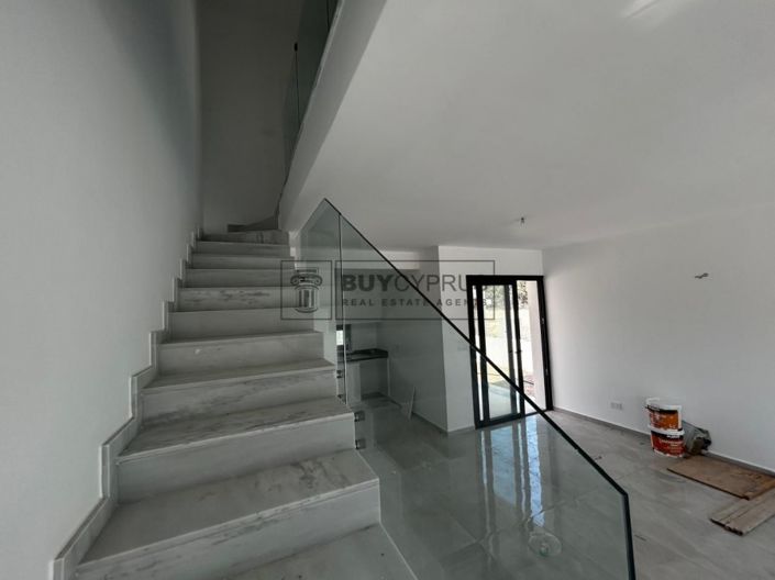 Image No.18-3 Bed Villa for sale