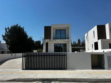 Detached Villa For Sale  in  Chlorakas