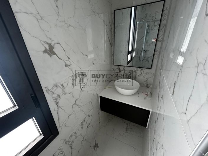 Image No.28-3 Bed Villa for sale