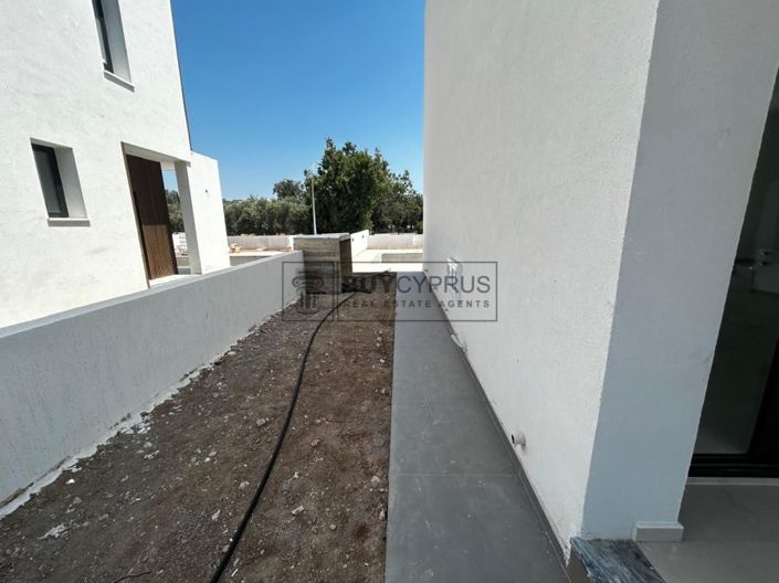 Image No.49-3 Bed Villa for sale