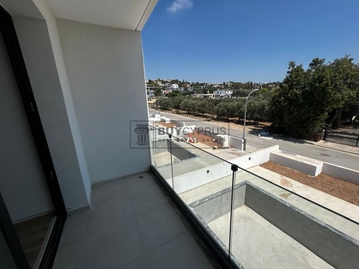 Image No.60-3 Bed Villa for sale