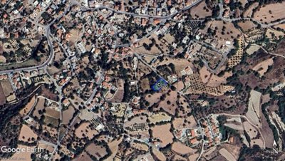 Residential Land  For Sale  in  Polemi