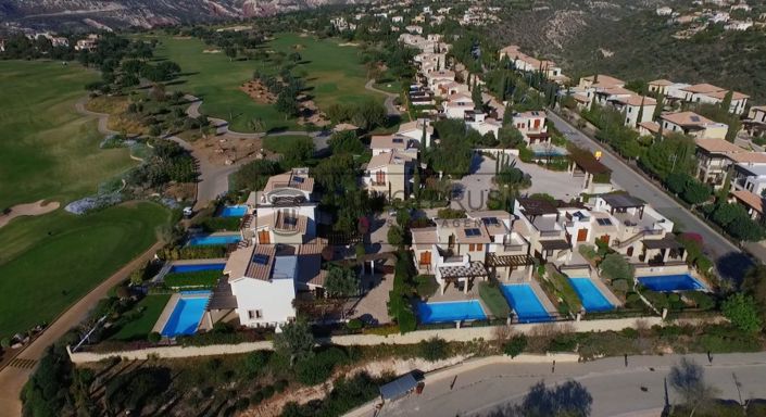 Image No.19-3 Bed Villa for sale