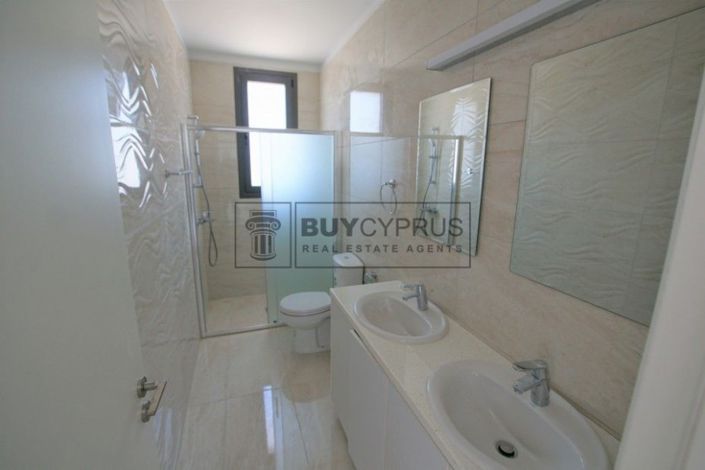 Image No.18-3 Bed Villa for sale