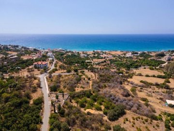 Residential Land  For Sale  in  Pomos