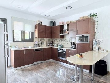 Detached Villa For Sale  in  Peyia
