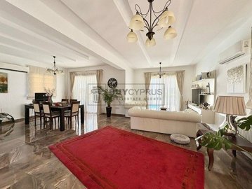 Detached Villa For Sale  in  Peyia