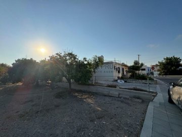 Detached Villa For Sale  in  Chlorakas