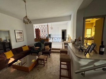 Detached Villa For Sale  in  Chlorakas