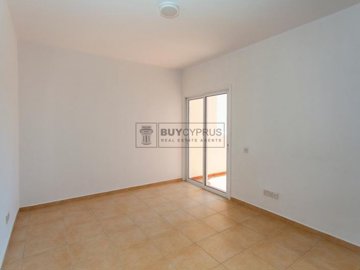Town House For Sale  in  Chlorakas
