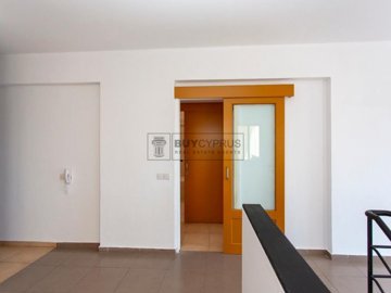 Town House For Sale  in  Chlorakas