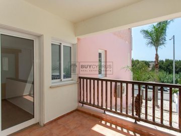 Town House For Sale  in  Chlorakas