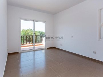 Town House For Sale  in  Chlorakas