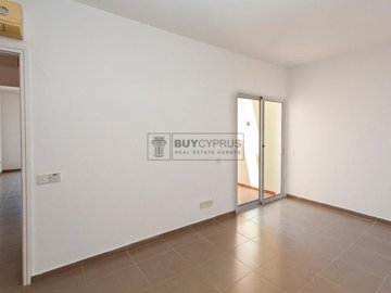 Town House For Sale  in  Chlorakas