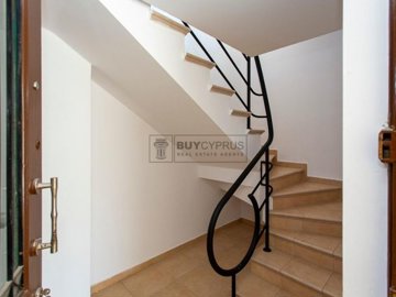 Town House For Sale  in  Chlorakas