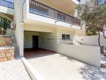 Town House For Sale  in  Chlorakas