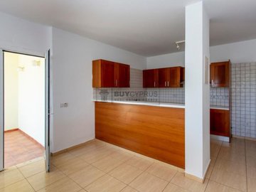 Town House For Sale  in  Chlorakas