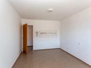 Town House For Sale  in  Chlorakas