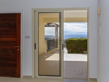 Apartment For Sale  in  Peyia