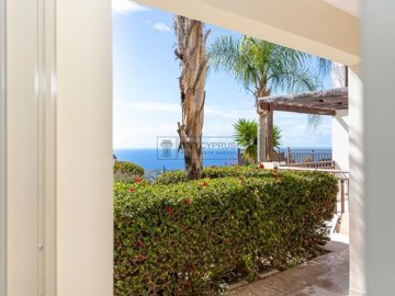 Apartment For Sale  in  Peyia