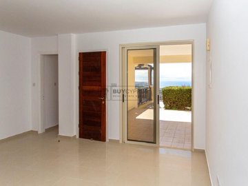 Apartment For Sale  in  Peyia