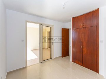 Apartment For Sale  in  Peyia