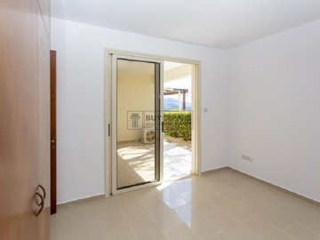 Apartment For Sale  in  Peyia