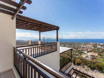 Apartment For Sale  in  Peyia
