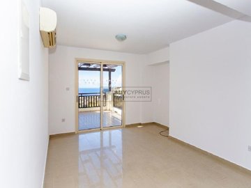 Apartment For Sale  in  Peyia