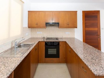 Apartment For Sale  in  Peyia