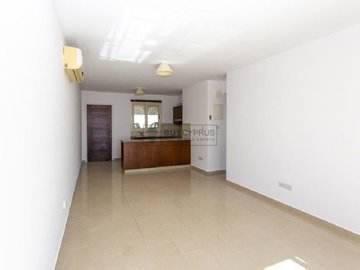 Apartment For Sale  in  Peyia
