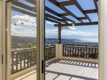Apartment For Sale  in  Peyia