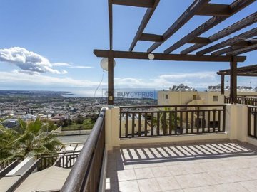 Apartment For Sale  in  Peyia