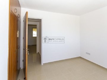Apartment For Sale  in  Peyia