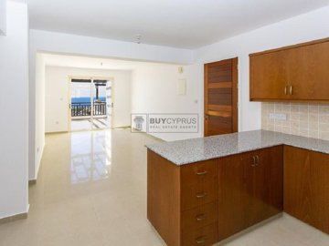 Apartment For Sale  in  Peyia