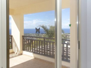 Apartment For Sale  in  Peyia