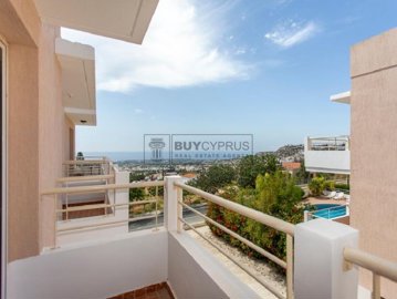 Studio For Sale  in  Peyia