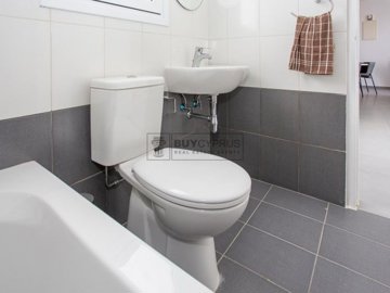 Apartment For Sale  in  Peyia