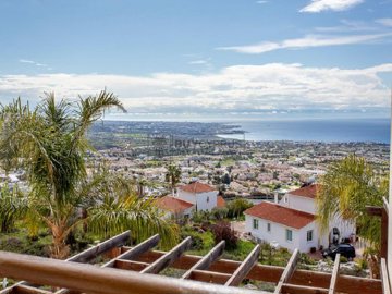 Apartment For Sale  in  Peyia
