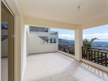 Apartment For Sale  in  Peyia