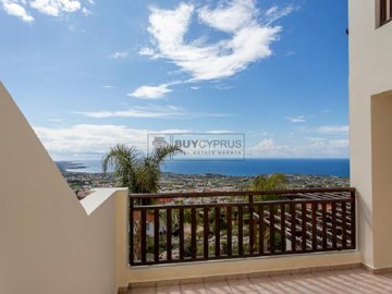 Apartment For Sale  in  Peyia