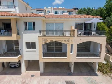 Studio For Sale  in  Peyia