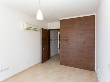 Apartment For Sale  in  Peyia