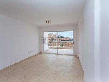 Apartment For Sale  in  Peyia