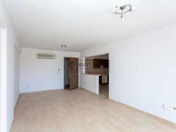 Apartment For Sale  in  Peyia