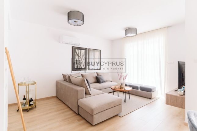 Image No.3-Villa de 3 chambres à vendre à Peyia